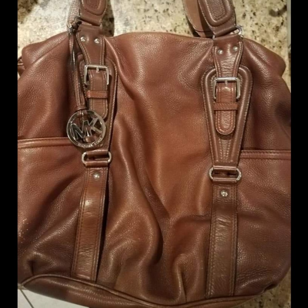 Authentic michael kors purse